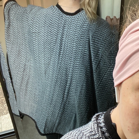 MANDEE poncho cardigan shrug silver clasp front - Picture 3 of 6